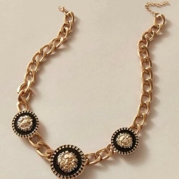 ZARA lion gold chain necklace choker thick NEW with gift box 🎁✨✨✨🔥 - Picture 3 of 3